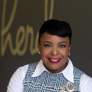 Meet your Posher, Denise